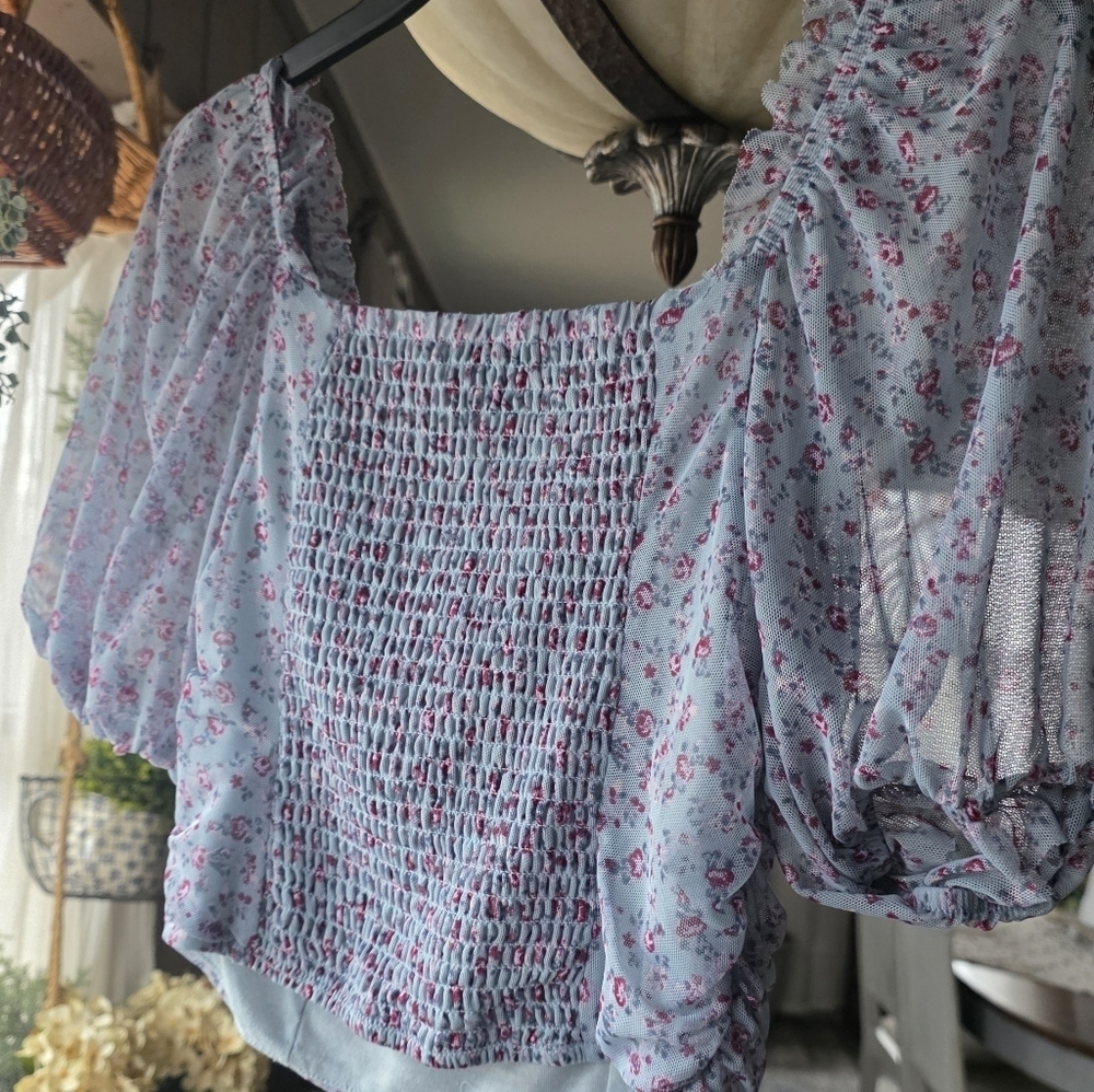 Wild Fable Blue Floral Ruched Blouse - Picture 3 of 3